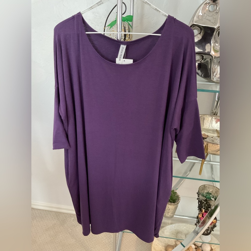 Zenana Outfitters Deep Purple 3/4 Sleeve tunic top side pockets.